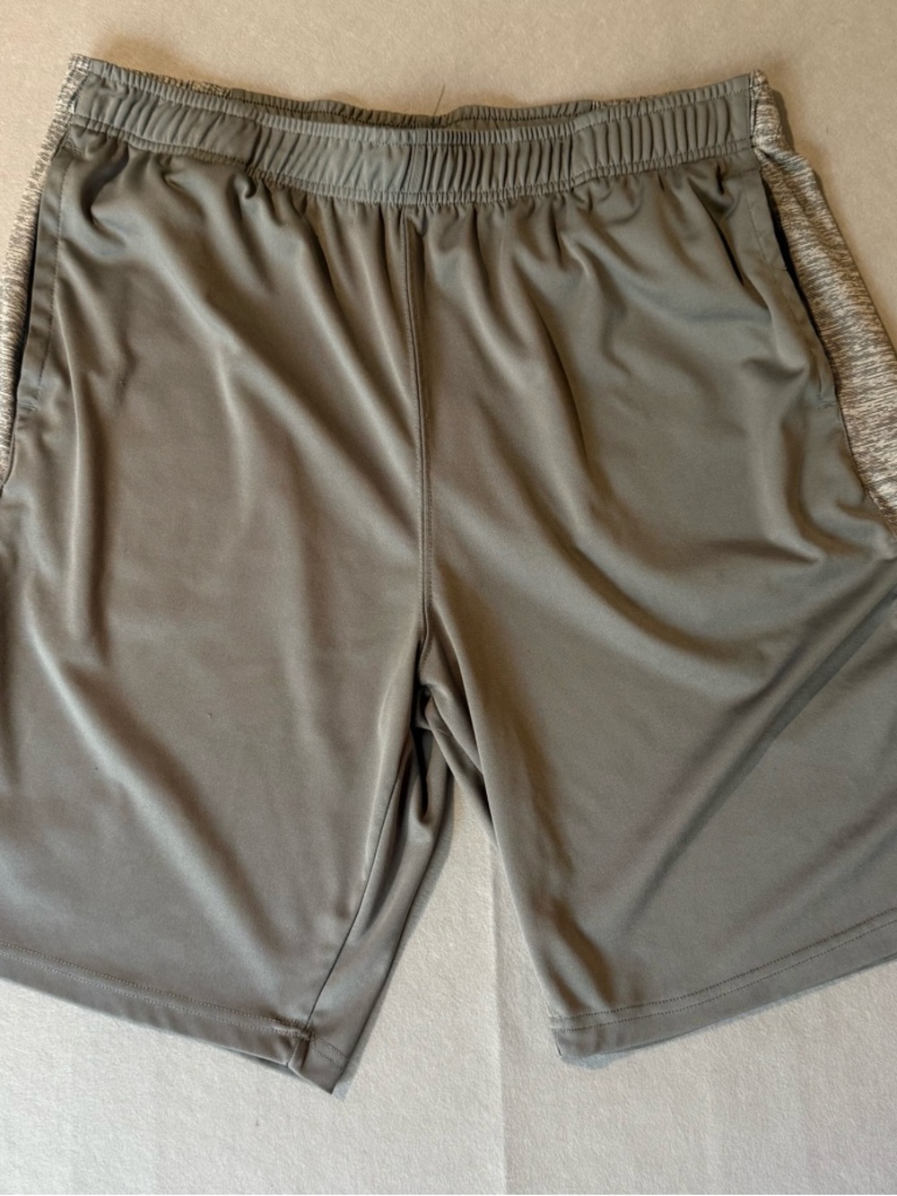 Men's Russell Athletic Shorts Two Tone Gray Pockets Draw String XXL